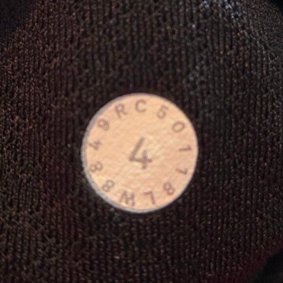 Lululemon Pace Rival Skirt (Regular) *No Panels - 4 Chirakasu Alpine White/Black - Picture 7 of 8